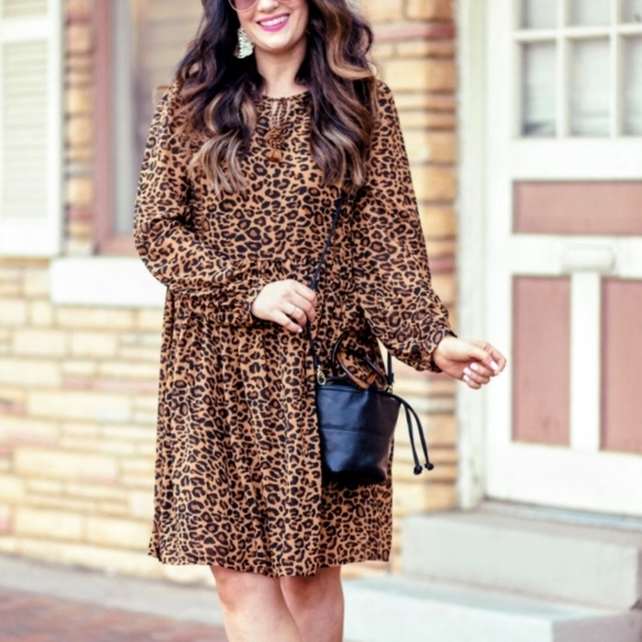 Time and Tru Leopard Print Long Sleeve Dress Sz Medium 8-10 - Picture 1 of 9